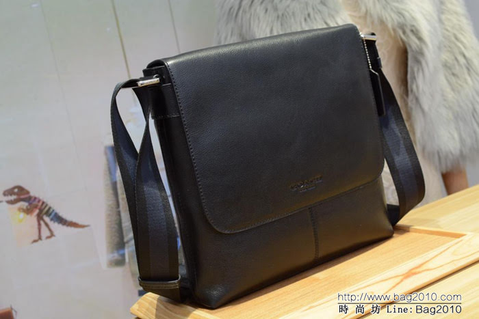 COACH蔻馳 海外代購 頭層牛皮 專櫃品質 70555 單肩斜挎男包  Chz1558